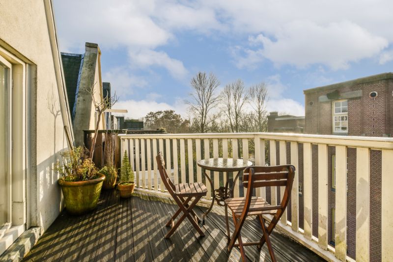 Wood Railing Replacement in Conroe, TX